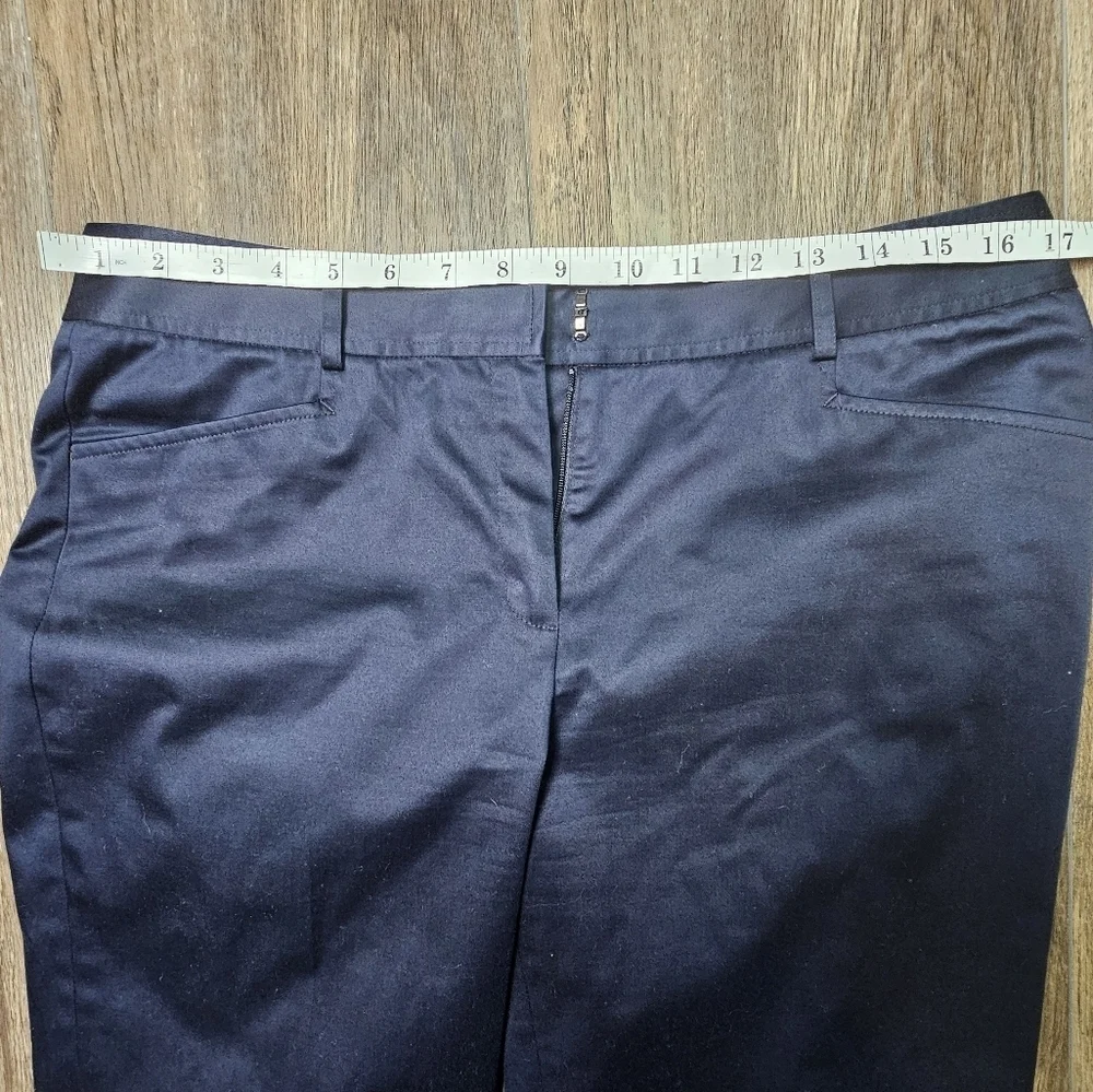 Lafayette 148 Women Shorts Sz 8 Navy Bermuda Style W Pockets Preppy,Chic - Picture 5 of 11